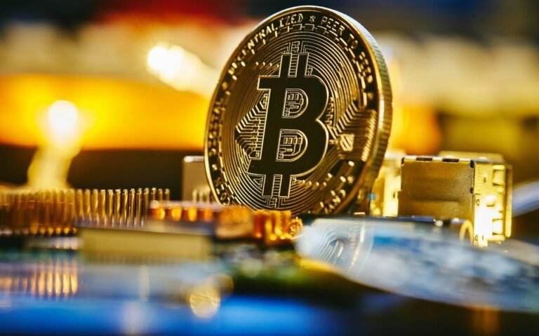 Bitcoin Market Surge Driven by Economic Shifts & Institutional Bitcoin Market Surge Driven