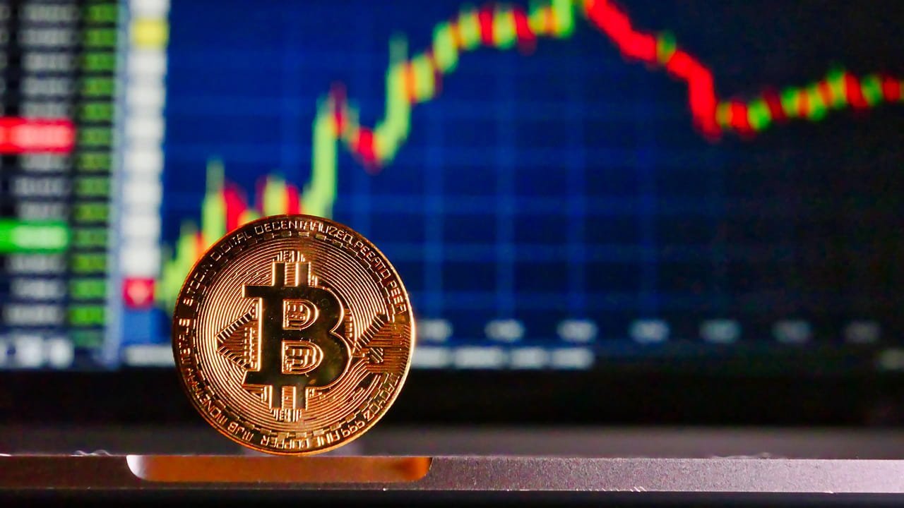 Emerging Bullish Trends in Bitcoin Amid Market